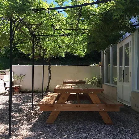 Le Clos Des Lucioles לינה וארוחת בוקר